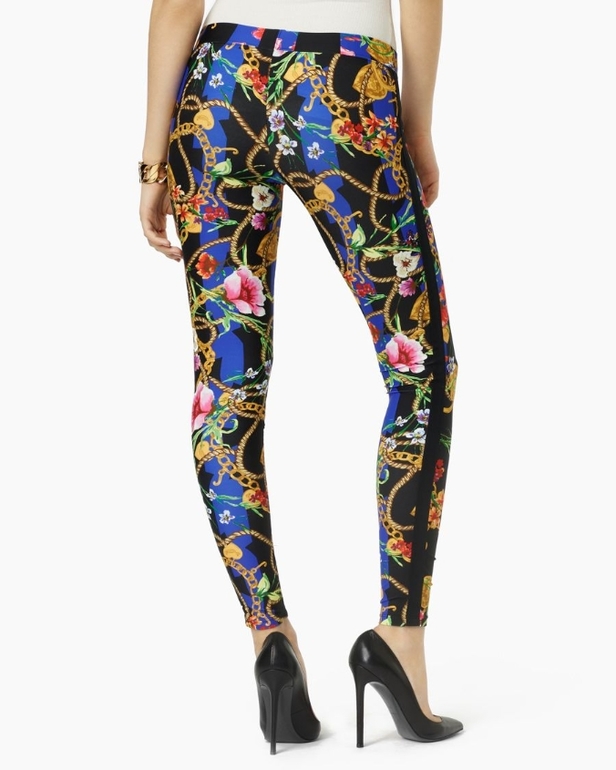 Вещи из личного гардероба, только оригиналы.