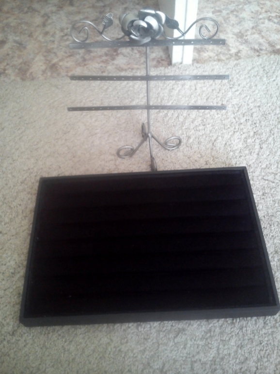 Хомка наводит порядок. Пристраиваю не нужное