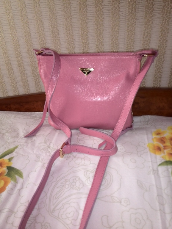 Хвасты МУЖ И ЖЕН ТРИКОТАЖ VARGAS!ЖЕН И МУЖ ПУХИ,КУРТКИ PLAXA.СУМКИ