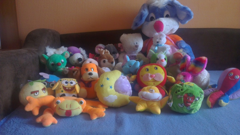 Отдам мягкие игрушки. м.Коломенская