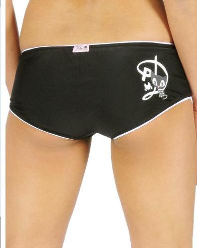 Распродажа новых фирменных вещей