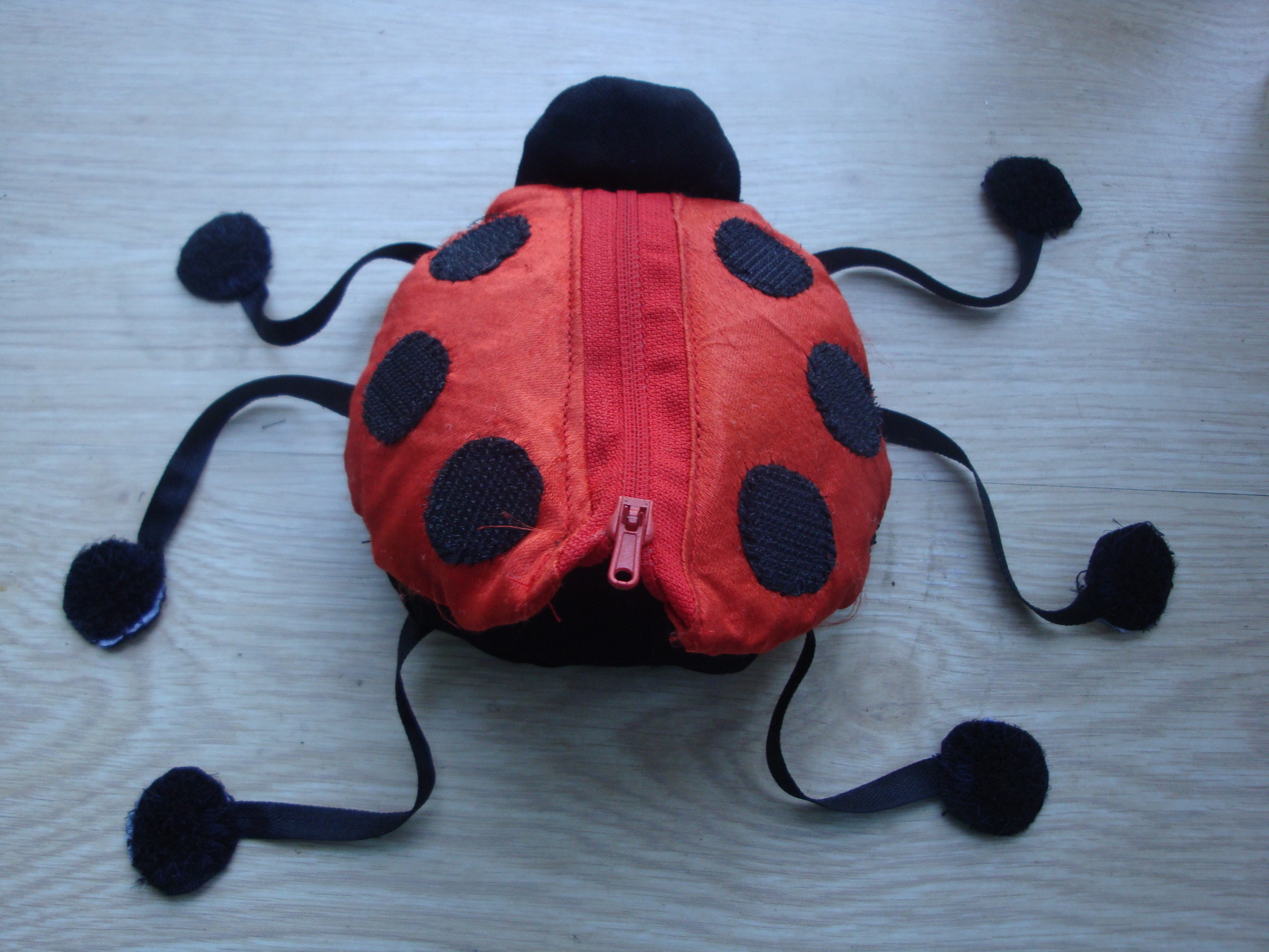 МК развивающей игрушки "Божья коровка" (ооочень много фото!)