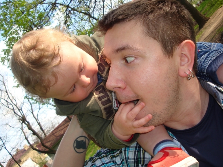 Праздничная прогулка