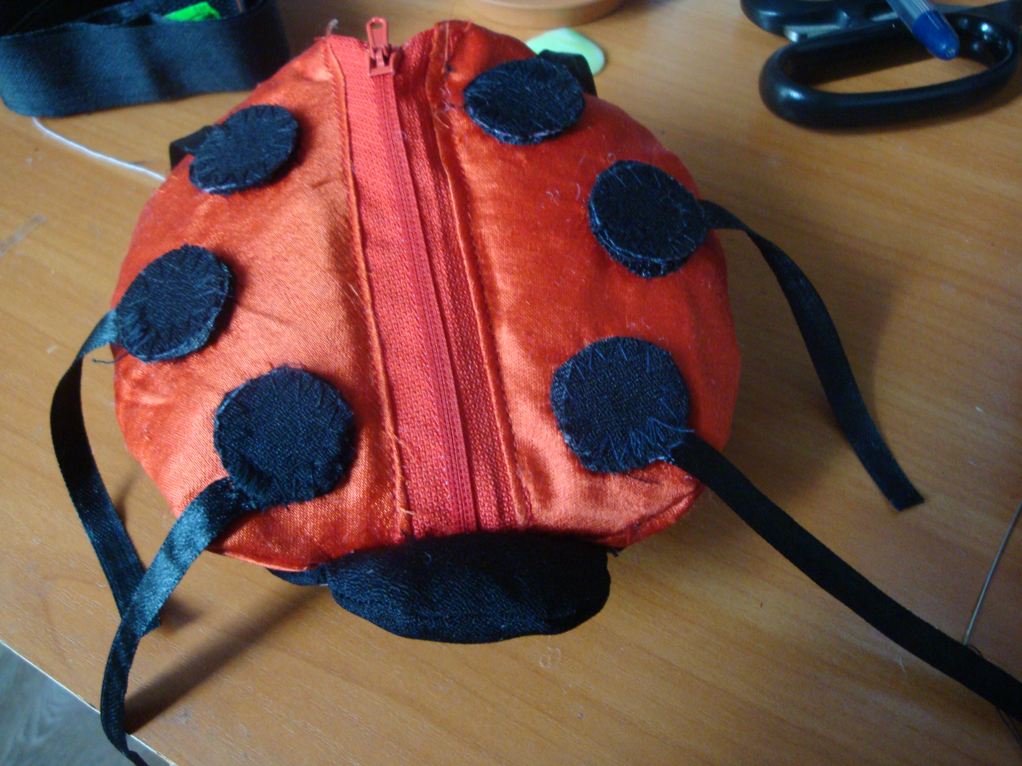 МК развивающей игрушки "Божья коровка" (ооочень много фото!)