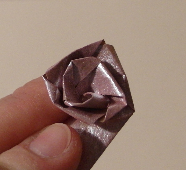 как своими руками сделать розу для скрап-открытки