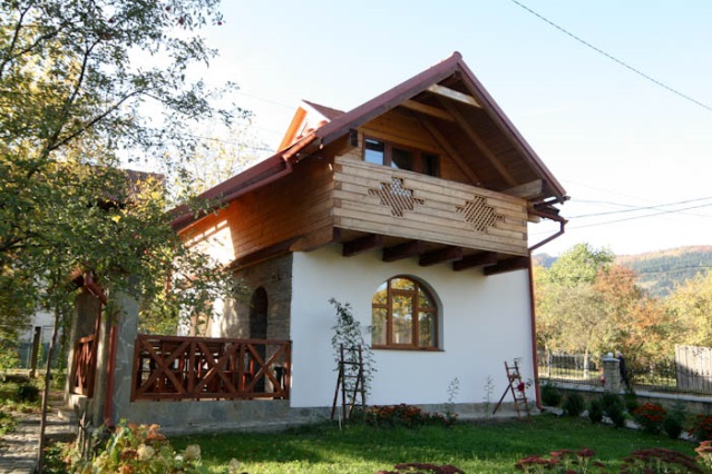 Домик в Карпатах