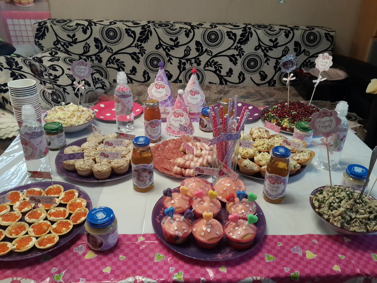 Наш ПЕРВЫЙ день рождения!! ;)