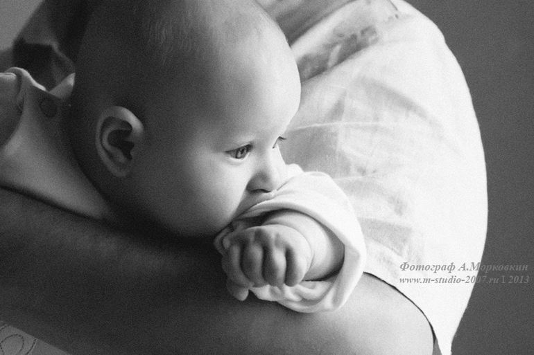 Две фотографии.