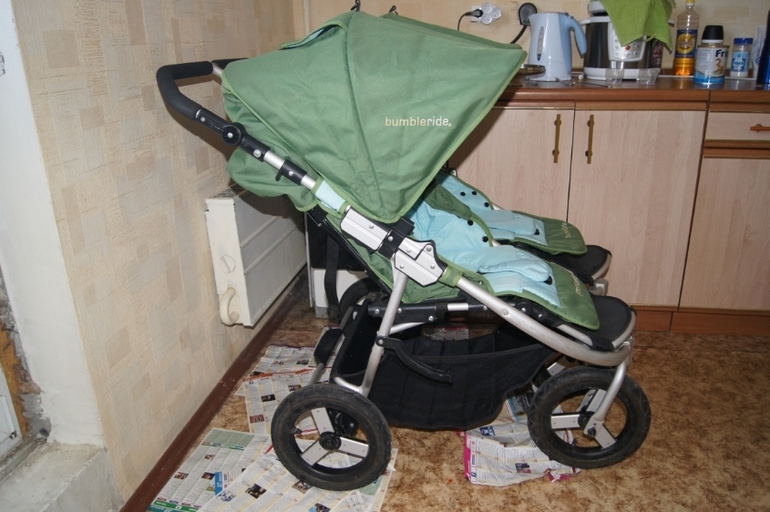 Продаю коляску для двойни Bumbleride Indie twin Б/У