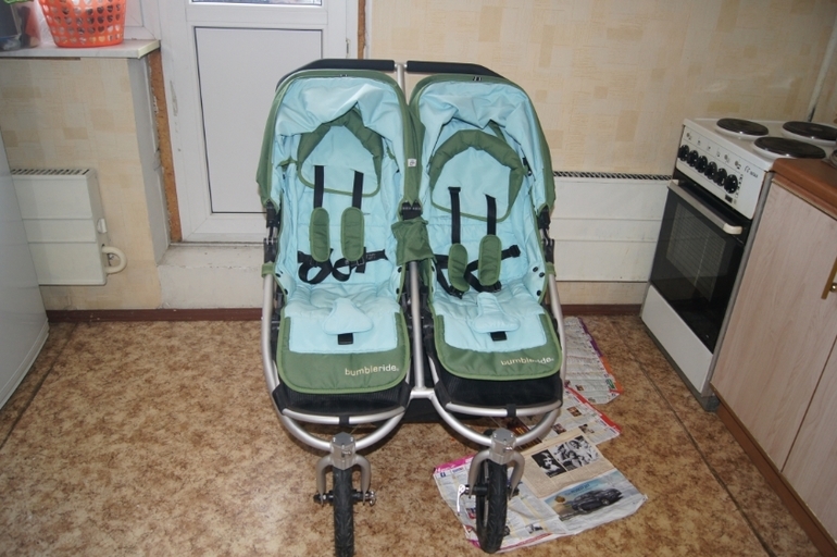Продаю коляску для двойни Bumbleride Indie twin Б/У