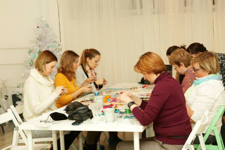 Учимся зарабатывать на сборке украшений ;)