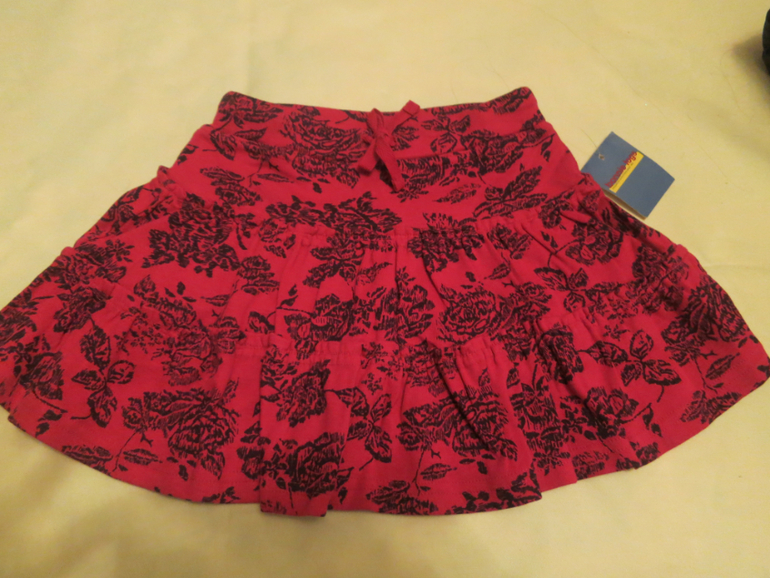 на девочек 5 , 6 лет