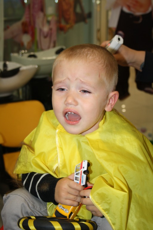 Стрижка в детской парикмахерской