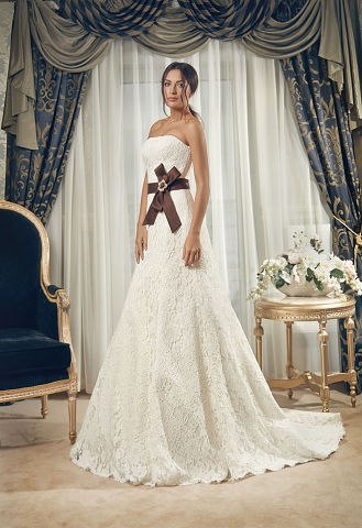 продаю свадебное платье! цвет айвори. обращайтесь в личку! есть еще фото..но я не знаю как их сюда скинуть)))