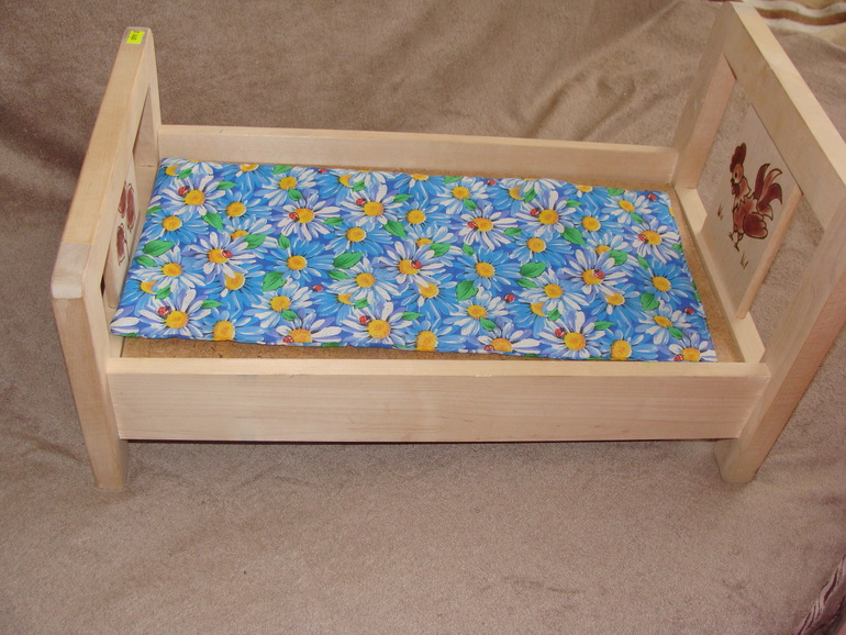 Кроватка для куклы