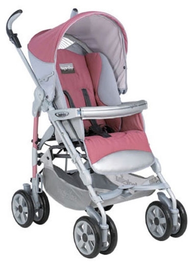 Трое детей и четыре коляски. Ни разу не колясочный маньяк.