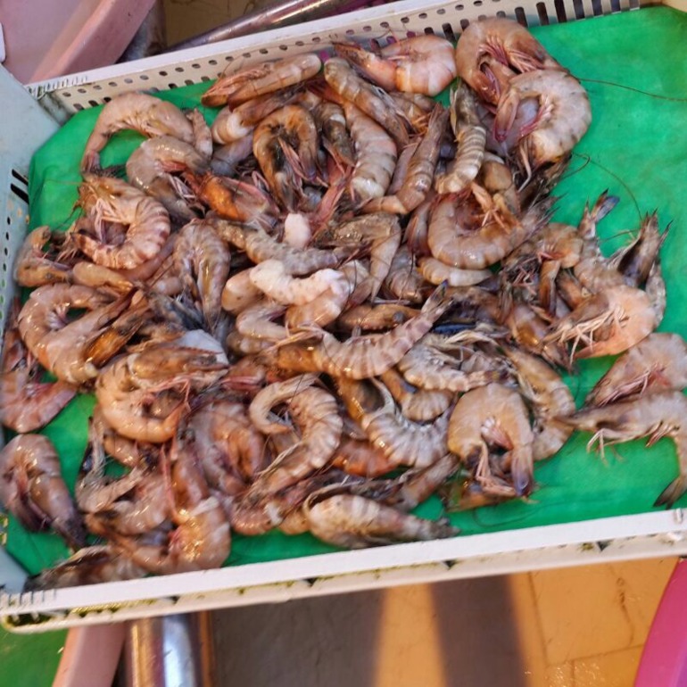 И снова рыбный базар....