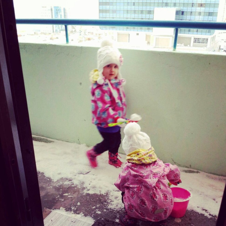 Минусов у галереи много....