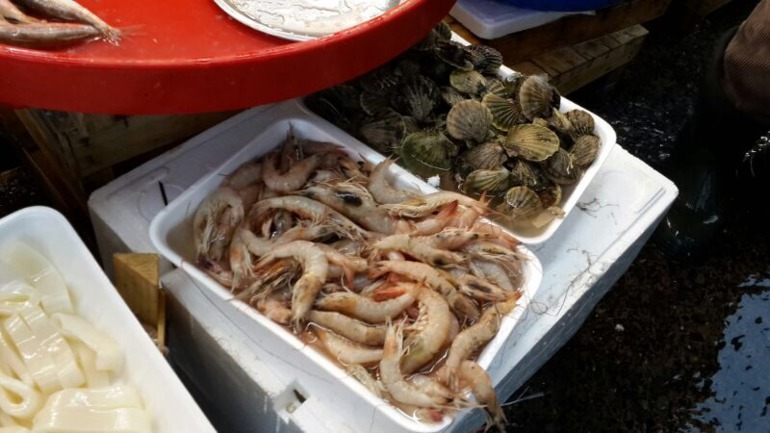 И снова рыбный базар....