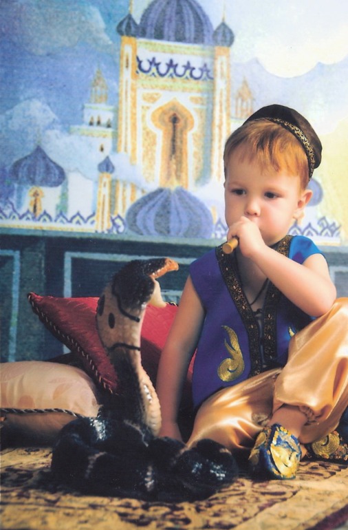 Фотосессия Андрюши в садике))