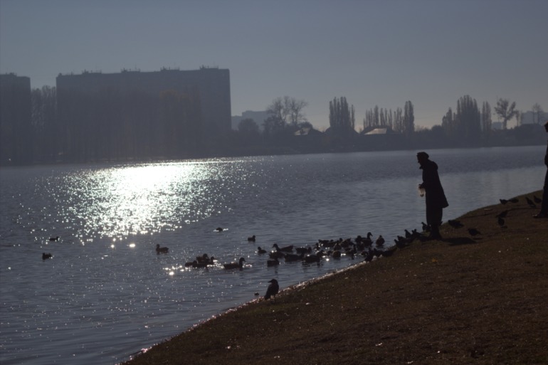 В парке...