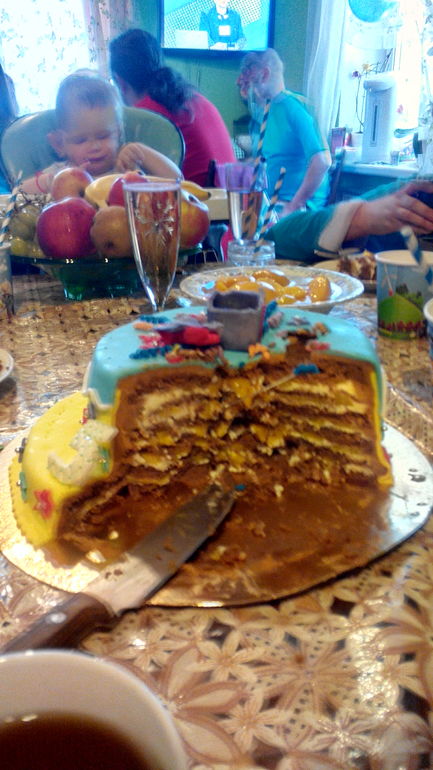 день варенье -Ярику 5 лет, смурффффный день:))))