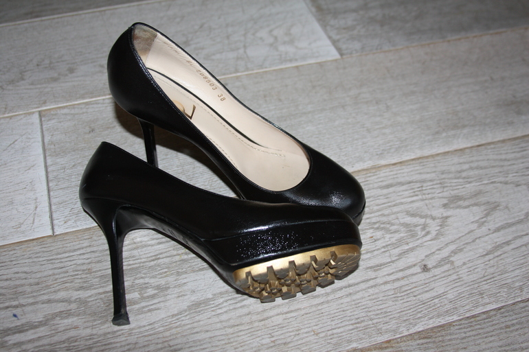 ***CHANEL***YSL***LV***SERGIO ROSSI***CHLOE***BALENCIAGA***.Оригиналы!