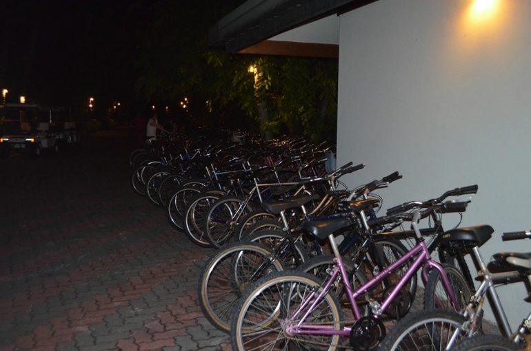 Хороший отель, очаровательное море и скучное питание!