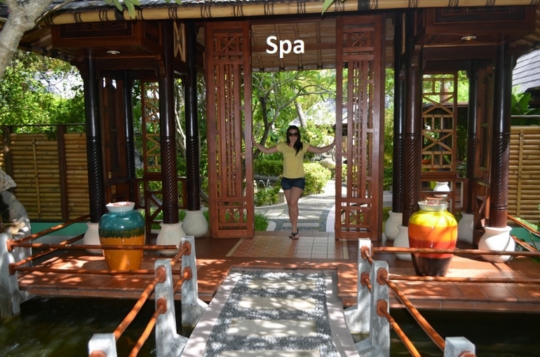 Хороший отель, очаровательное море и скучное питание!