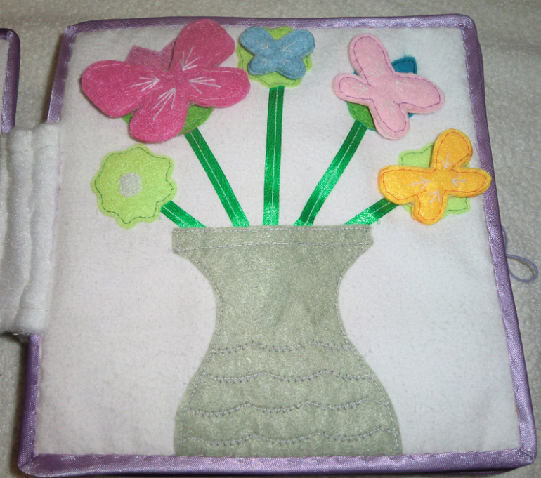 Моя первая развивающая книжка