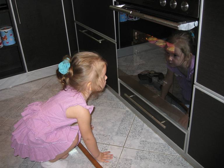 ФМ готовим с детьми. Капкейки с изюмом.