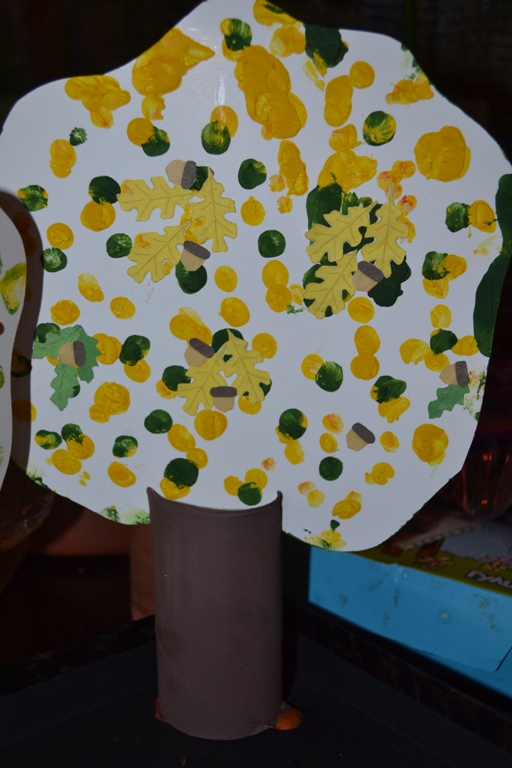 Лес, деревья и чуть-чуть про ежиков