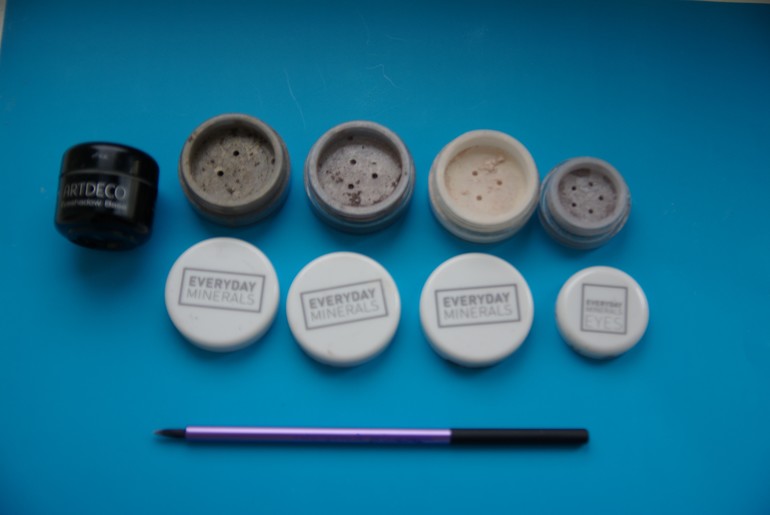 тени Everyday Minerals