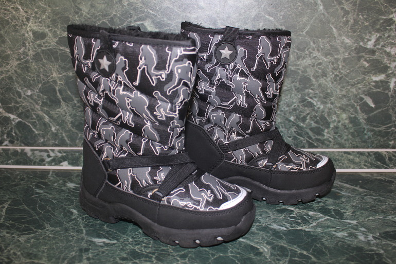 Резиновые сапожки, сандалики, зимняя обувь!