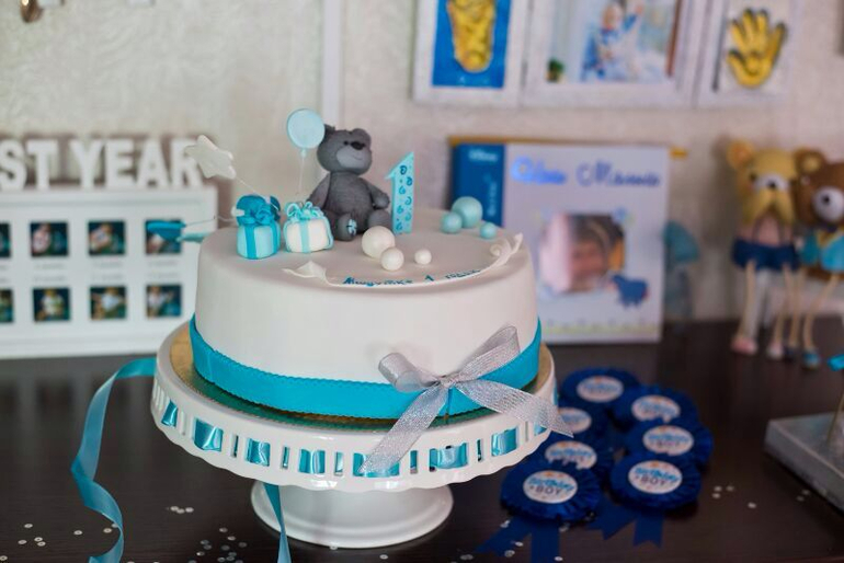 Тортик , капкейки и кейкпопсы для Мишутки на 1 годик!