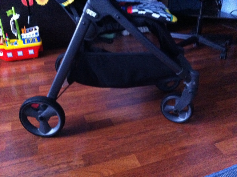 Новый жилец в нашем колясопарке от Mamas & Papas,Armadillo