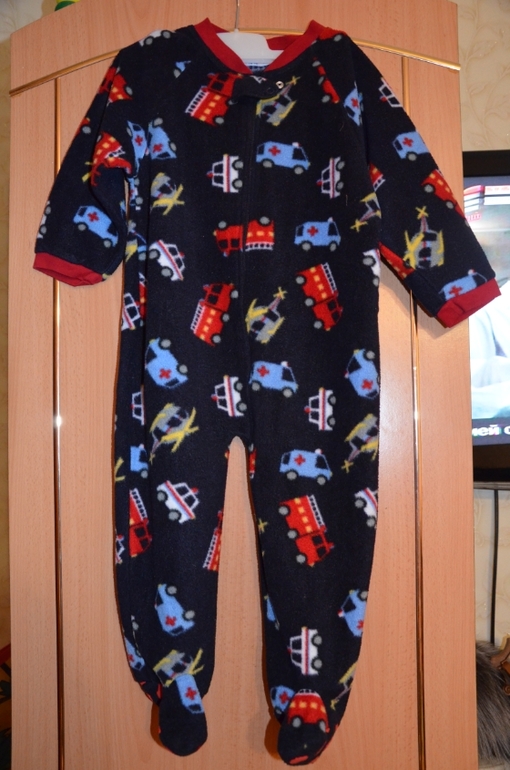 Мальчишкам:поддевы, флиска, кофта,джинсы и другое) Регион добавила 22,01