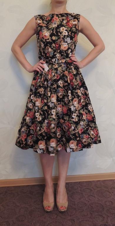 ХВАСТИКИ ВИНТАЖНЫХ ПЛАТЬЕВ