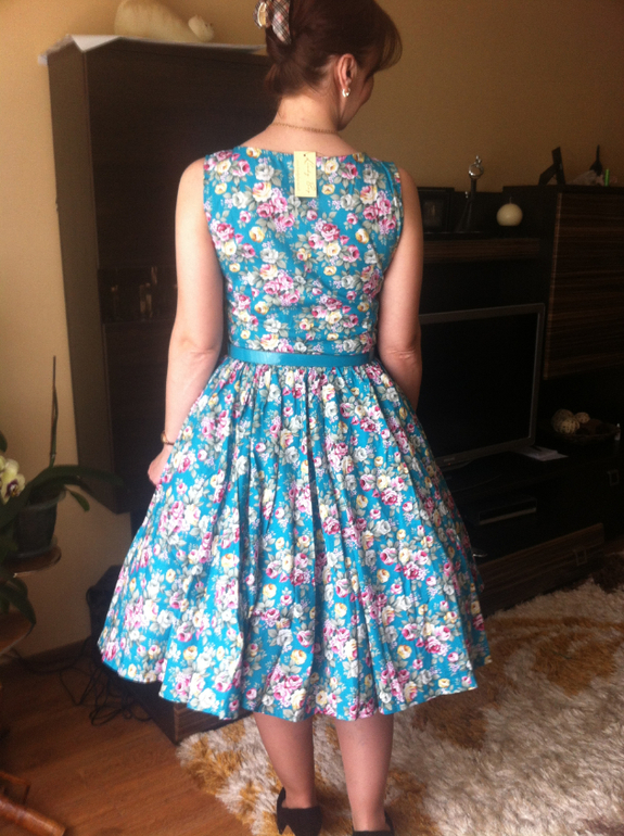 ХВАСТИКИ ВИНТАЖНЫХ ПЛАТЬЕВ