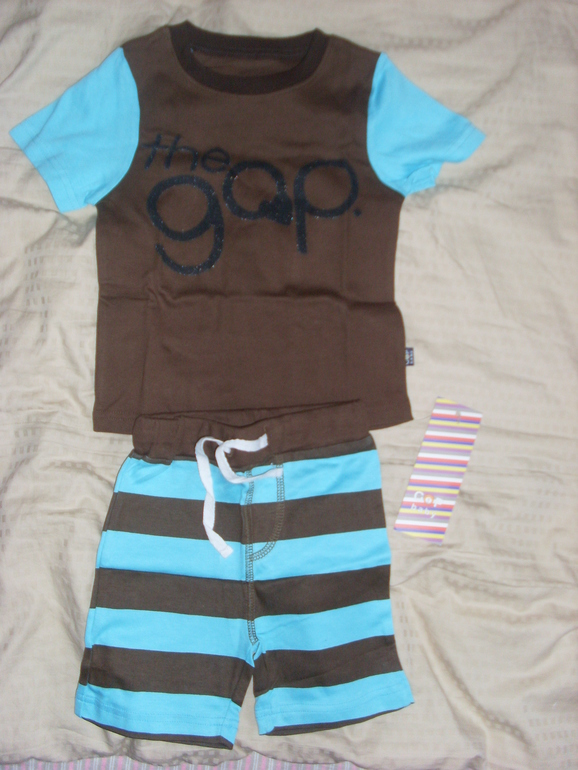 Летний костюмчик GAP 300р