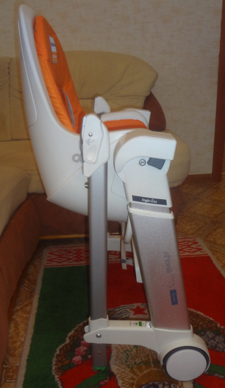 Inglesina Zuma белый-оранжевый 5000р