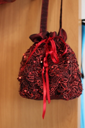 Платье на девочку 10-12 лет.