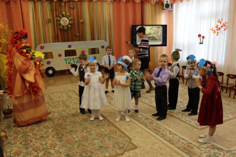 праздник осени в саду и вообще о Насте (к слову пришлось)