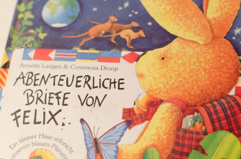 Лучшие игра и книга апреля