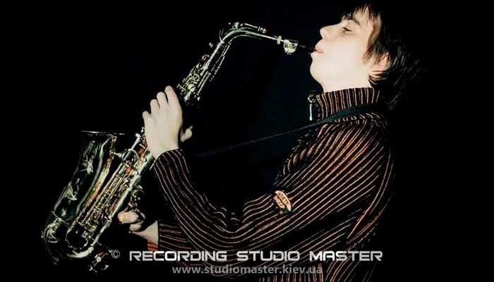 Студия звукозаписи - STUDIO MASTER - www.studiomaster.kiev.ua Запись вокала, запись голоса, обработка вокала, аранжировка, сведение,мастеринг, песня в подарок, подарочный сертификат на запись песни в студии, видео продакшн.