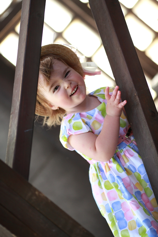 Где провожают пароходы!