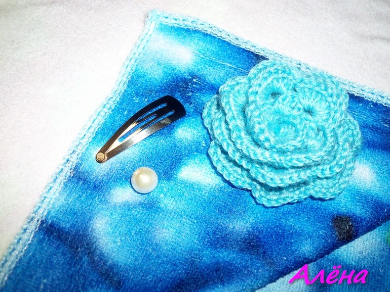 МК вязаной заколочки крючком.