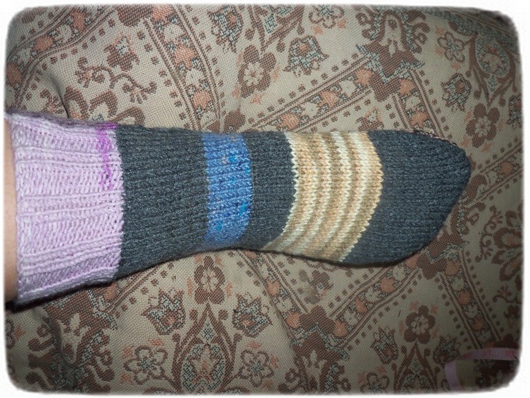 Утепляем мамины ножки.