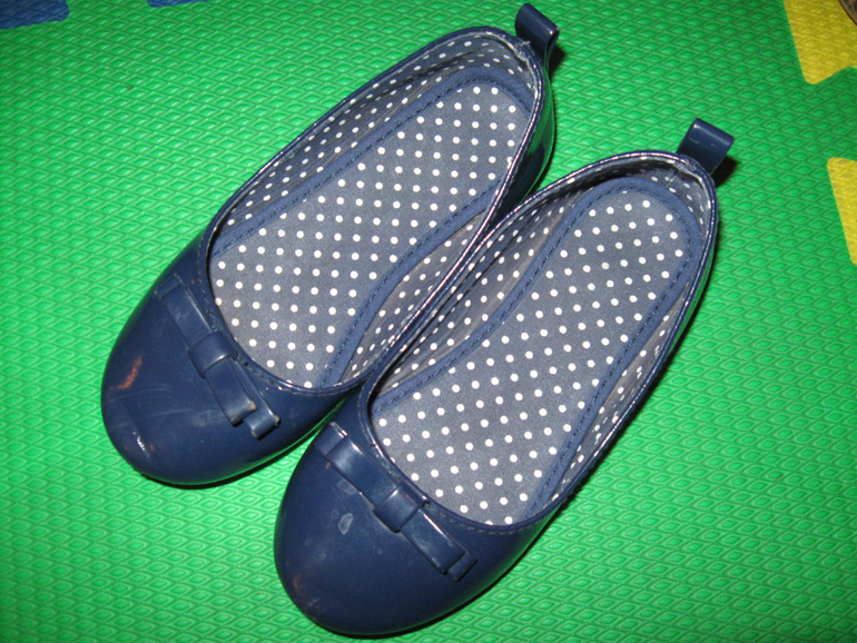 Туфли, сандали, кеды, чешки на девочку р. 25-27