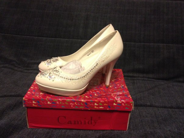 Туфли, босоножки, кольца на машину и вещи=) заходите